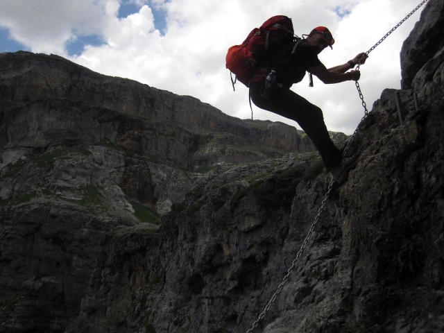  Descents at any level 
