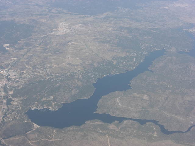 Pantano_de_San_Juan_vista_aerea.JPG