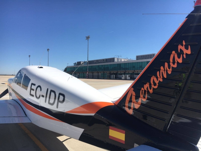  Airplane on the Valladolid runway 