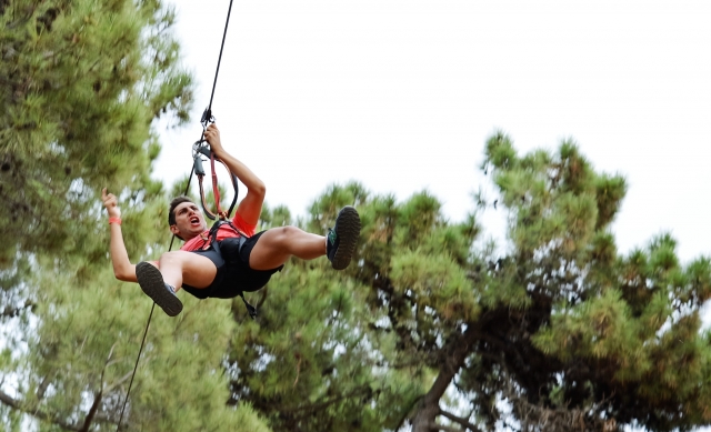 Godersi la super zip line più lunga dell'Andalusia 
