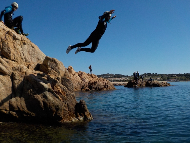 Jumping in the sea 