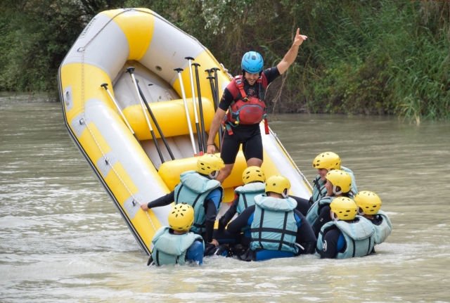  Rafting en groupe 