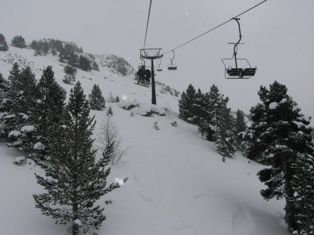  Godetevi i paesaggi innevati dei Pirenei 