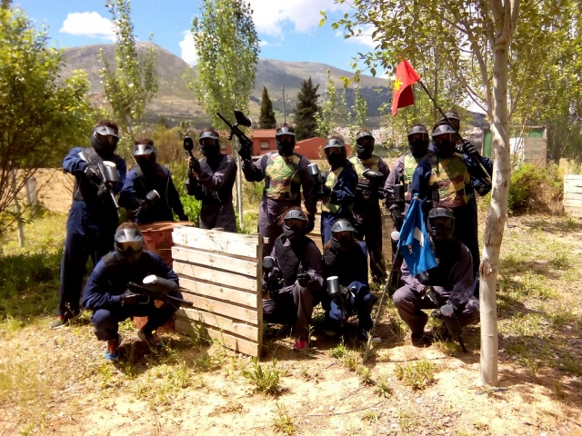 Captura la bandera en paintball