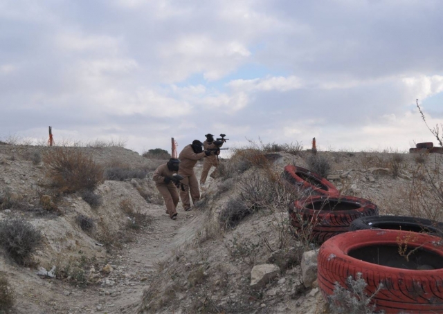  Attacco di paintball simultaneo 