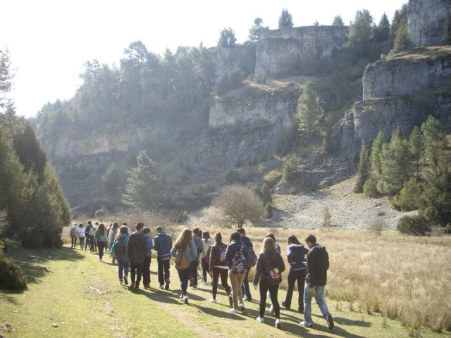  Team building through the Lobos River canyon 
