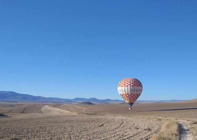  Balloon approaching land in Segovia
