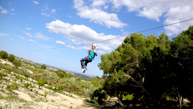  Zip line 
