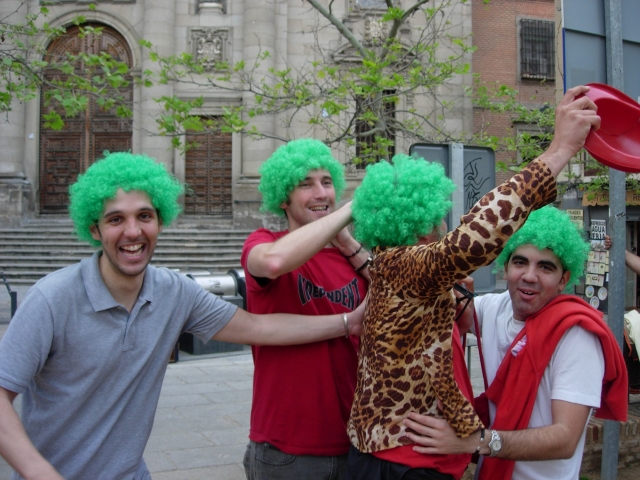  充满欢笑的 Gymkhana 