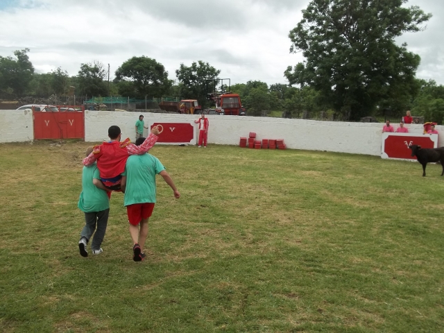 Salida a hombros de la plaza