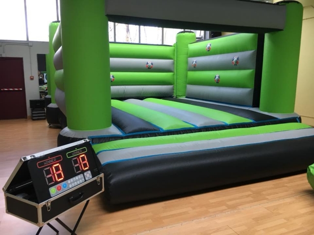 Interactive inflatable game 