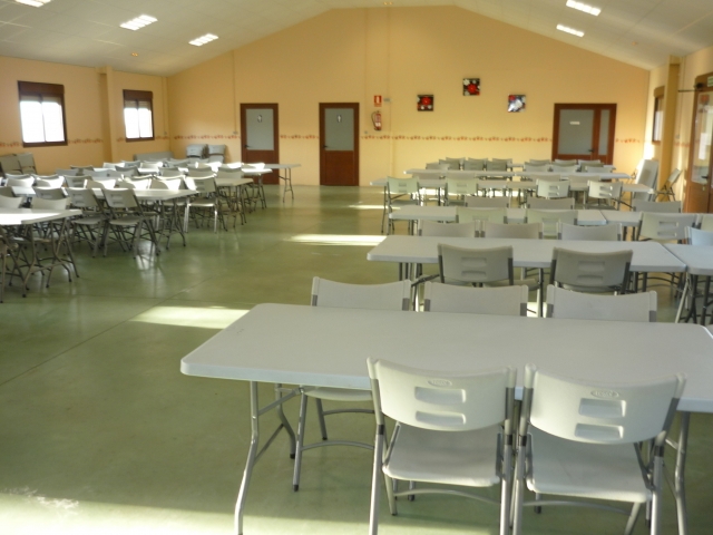  dining room for guests 