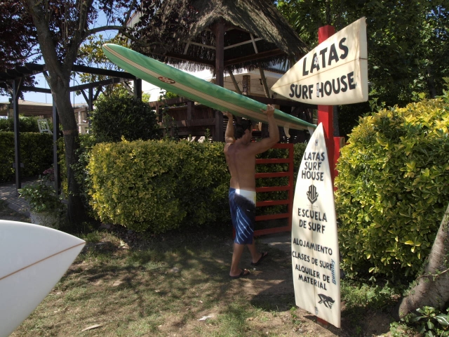  Surf camp 