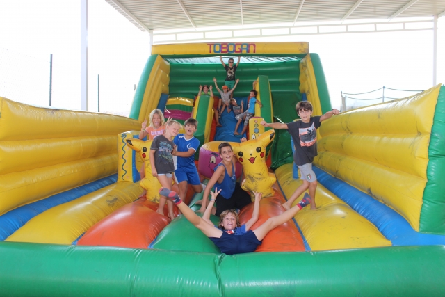 Large bouncy castle 