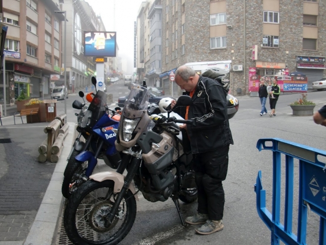  Halten Sie an, um die Karte zu konsultieren 