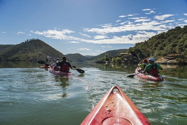 Disfrutando de un día en kayak 