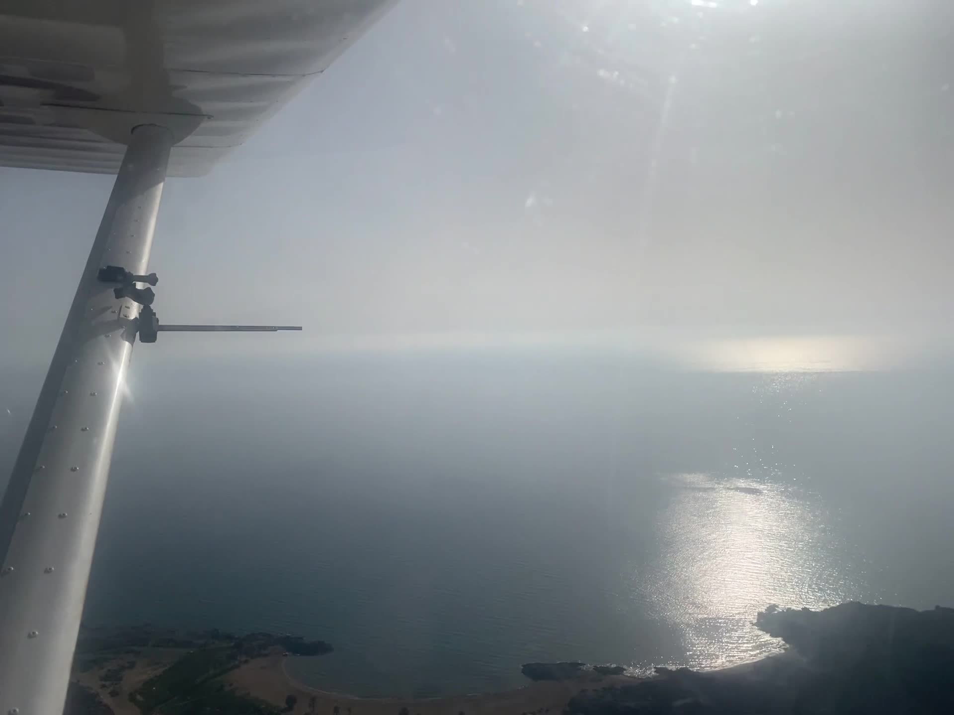 res_o-63684-vuelo-en-avioneta_de_alexandra-galindo-contras_17340422099023.mov res_o-63684-vuelo-en-avioneta_de_alexandra-galindo-contras_17340422099023.mov