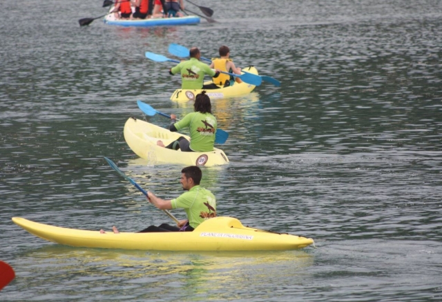 Kayak en la costa oriental del Cantábrico