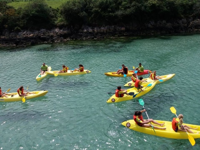 Navegando en la ribera asturiana