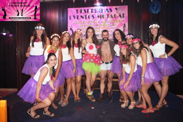  Farewell girls dressed in costumes 