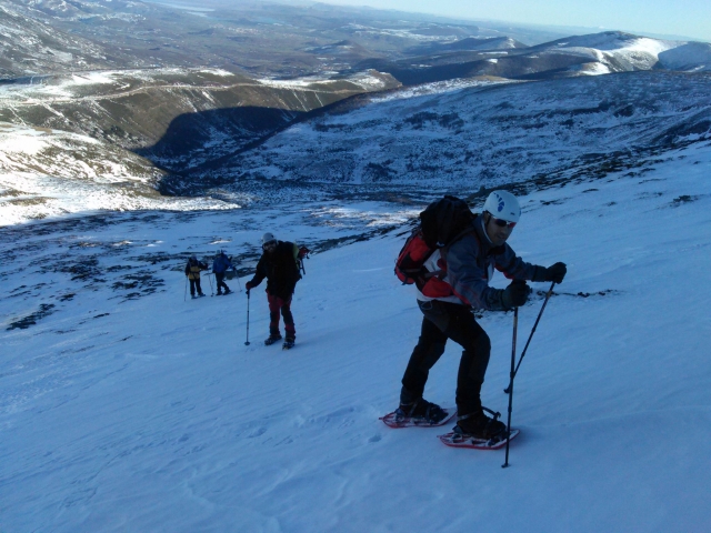  Racchette da neve attraverso la Navarra 
