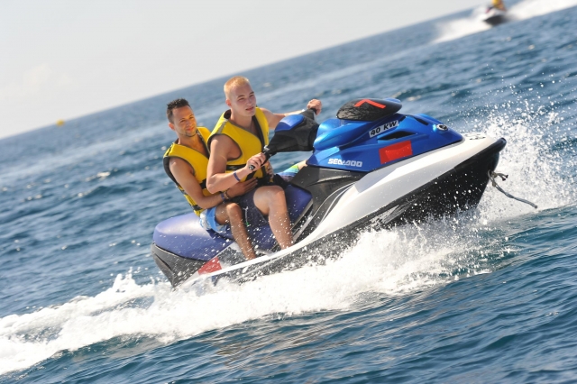  two-seater jet skis 