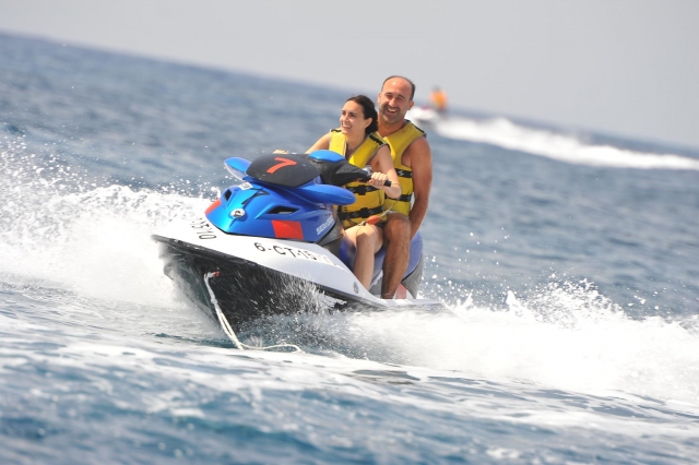  family jet skis 