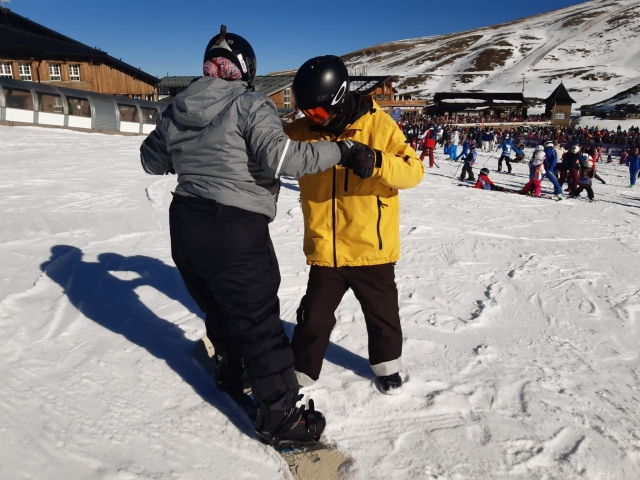  Imparare a fare snowboard in Sierra Nevada 