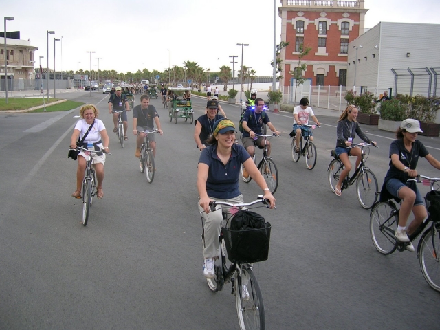 Recorriendo la ciudad en Valenciabikes.com