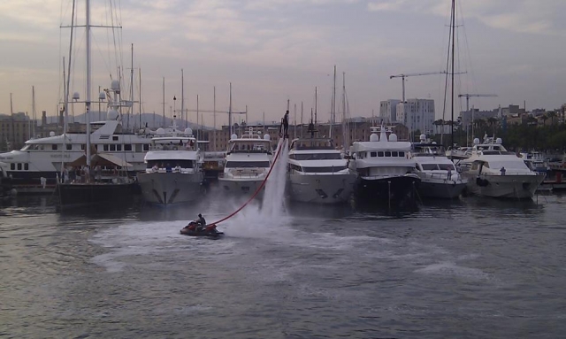  Flyboard in the port 