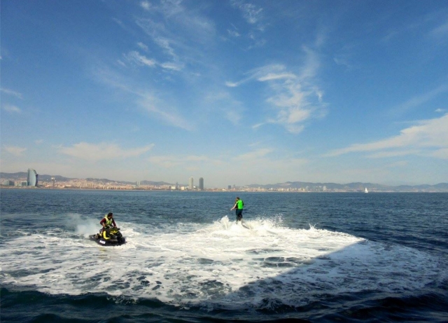  Flyboard next to the jet ski 