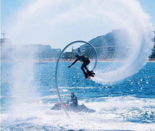  Pirouette with the flyboard 