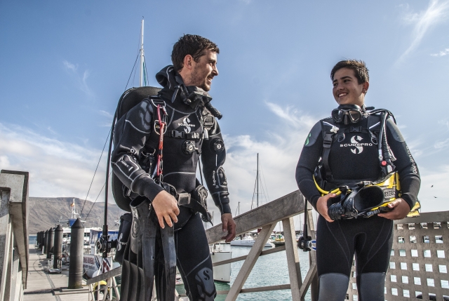 Buceadores del centro de La Graciosa