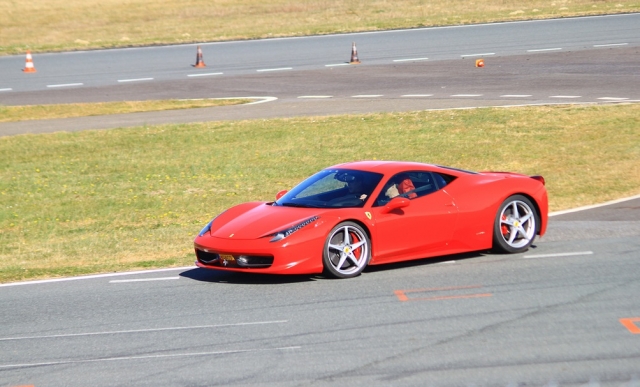  Ferrari 458 Italia on the circuit 