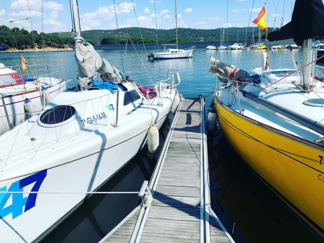 Barcos en el embalse de San Juan