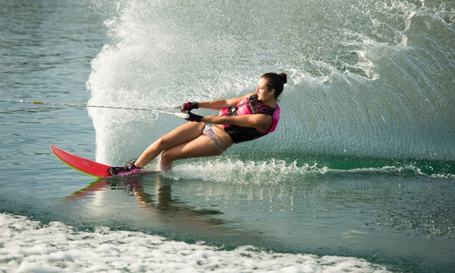  Water skiing in the sea 