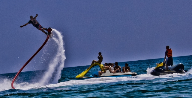  Flyboard 和沙滩滑冰 