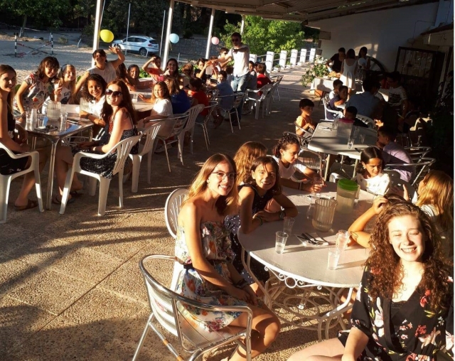  Prendre une collation entre amis