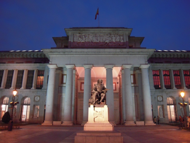  Prado Museum. Puerta de Velázquez 