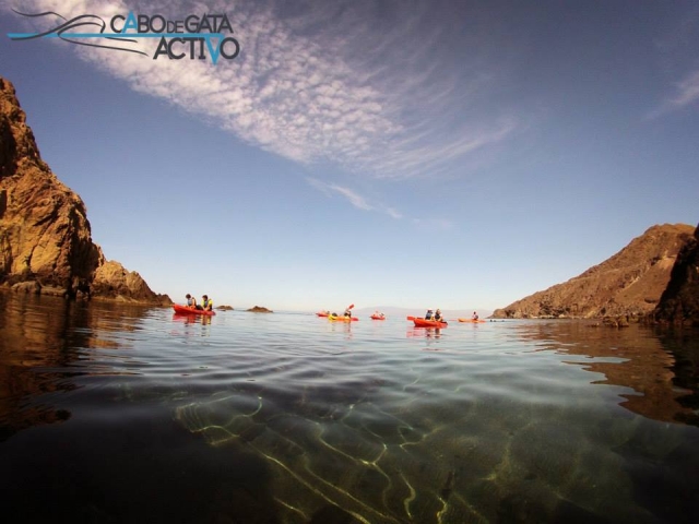 Alejandonos de los kayaks