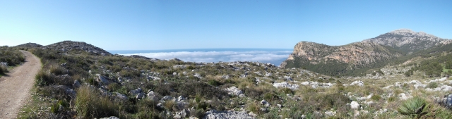  从山顶开始的山脉 