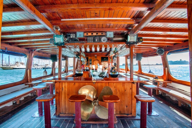 Barra de bar de nuestro barco
