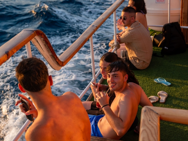 Disfrutando del paseo en barco