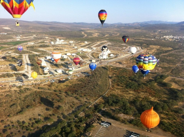 Fiesta de globos aerostáticos