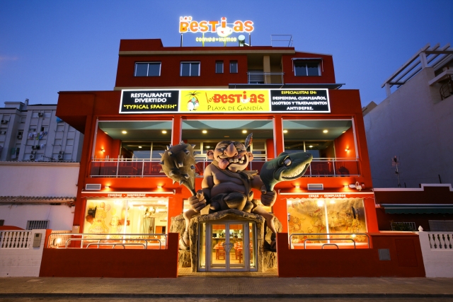  本地 Los Bestias