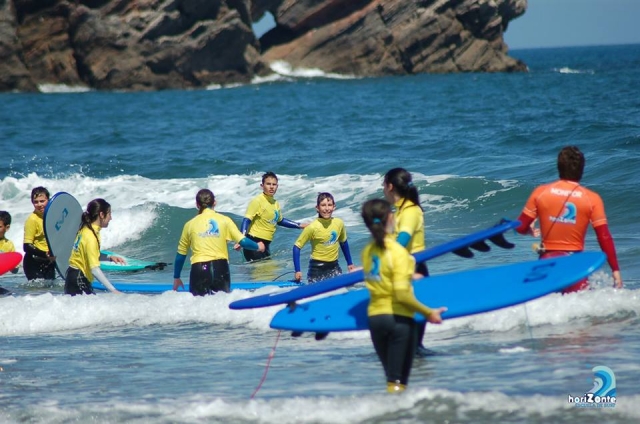 Alumnos en el agua