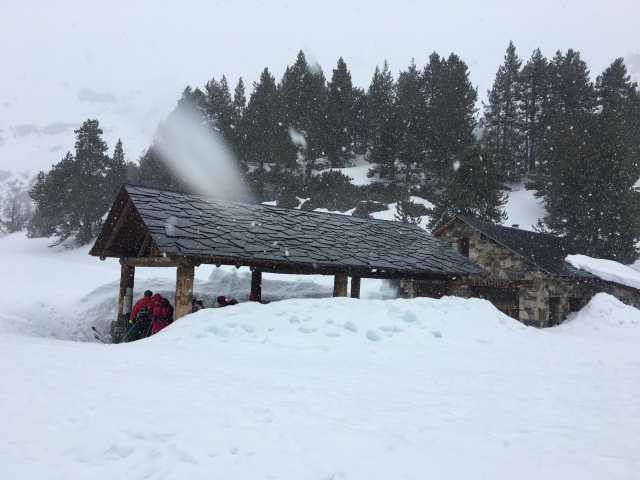  Taking shelter from the blizzard 