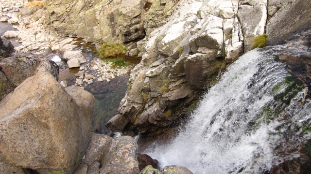 Caida de aguas natural