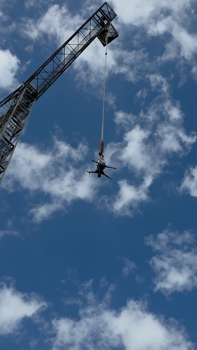 Opinión de Tania sobre Bungee Jumping Tándem Barcelona y vídeo Gopro 360