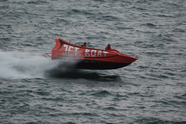 jet boat
